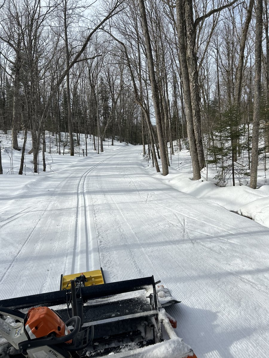 ArroPark's tweet photo. How are spring conditions you ask? Well it still feels like winter to us. We have several ski trails open as of today April 4th. Winter rentals weather permitting will close for season April 10th. https://t.co/LhVTiNhquN