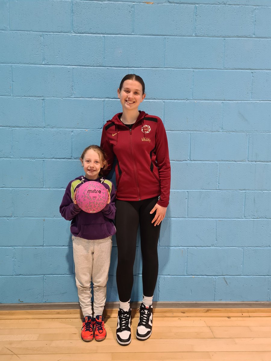 bath_nc's tweet image. Thank you @NeveMarsden for attending our Easter Camp today! The girls loved it! #grassrootsnetball #shootingmasterclass #bathcougars
@EnglandNetball @RedMaidsPE