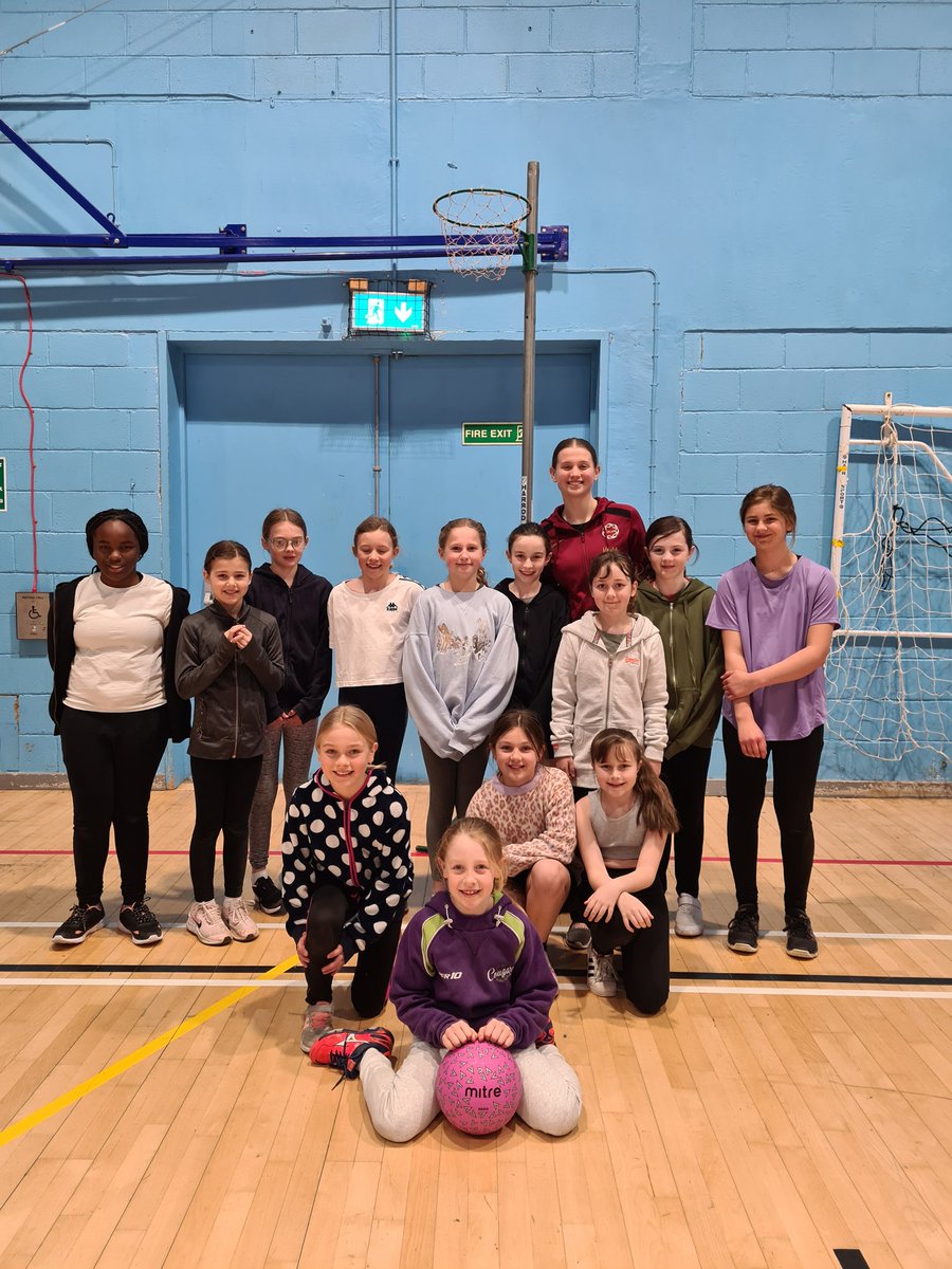 bath_nc's tweet image. Thank you @NeveMarsden for attending our Easter Camp today! The girls loved it! #grassrootsnetball #shootingmasterclass #bathcougars
@EnglandNetball @RedMaidsPE