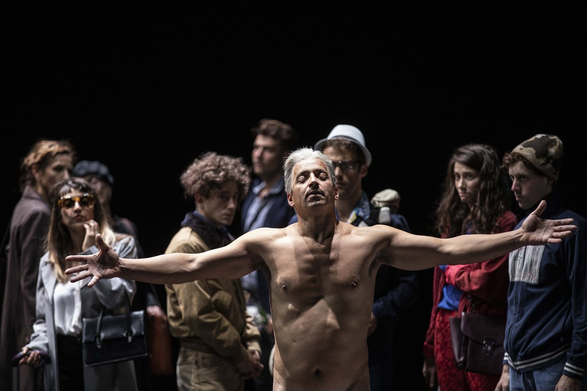 13ventscdnmpt's tweet photo. Dans le spectacle𝙏𝙝𝙚́𝙤𝙧𝙚̀𝙢𝙚(𝙨), Pierre Maillet parvient à restituer la #puissance, la #beauté et la #liberté de l'œuvre de #Pasolini. Une pièce lumineuse, qui ne manque pas d'humour, à découvrir les 𝟭𝟯 𝗲𝘁 𝟭𝟰 𝗮𝘃𝗿𝗶𝗹 !
#pierremaillet #theoreme #theatre #13vents https://t.co/EBKOhNKVY0