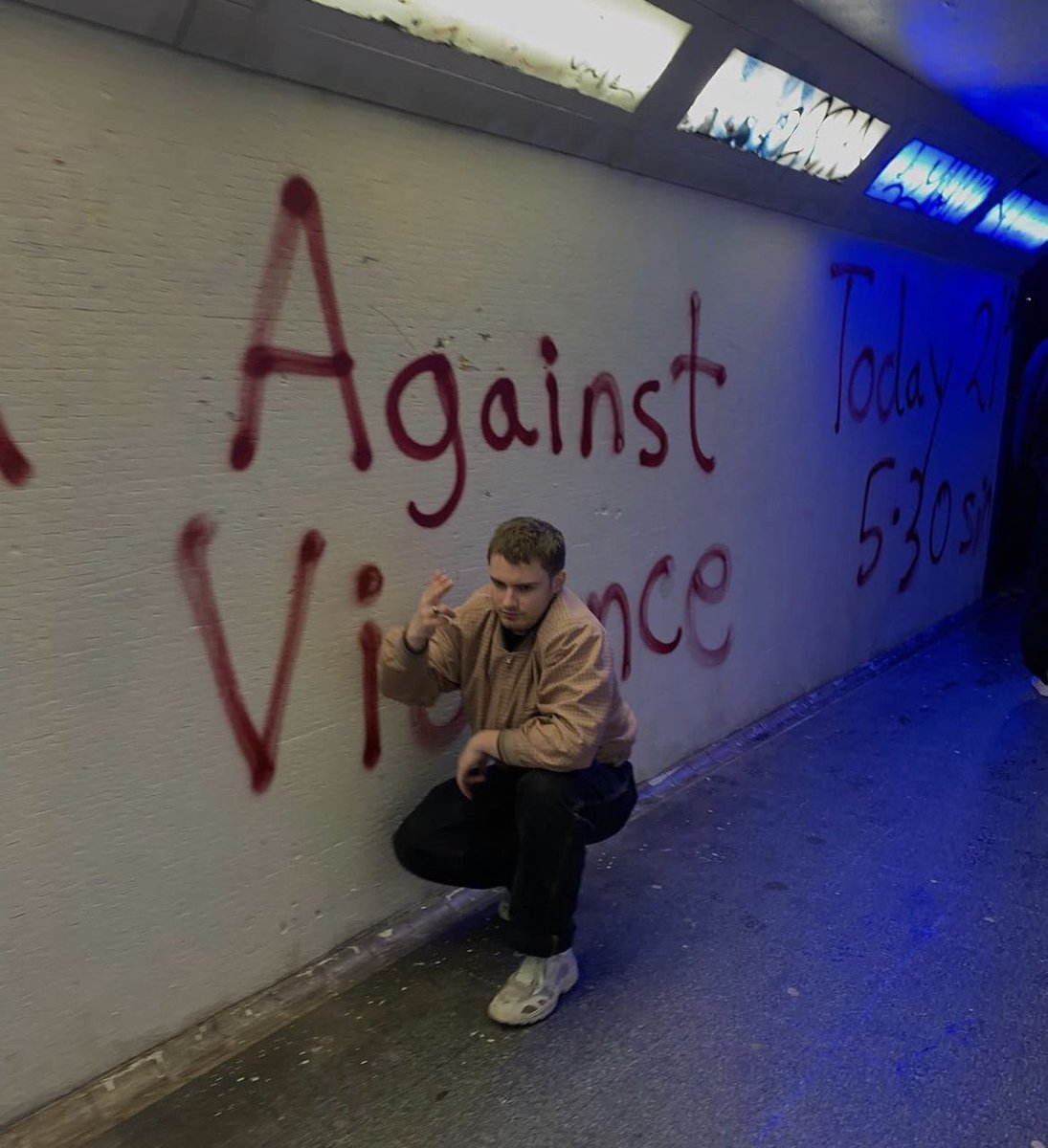 theboybleach's tweet photo. stream daylight robbery if you’re against violence https://t.co/td3f0gNeRV