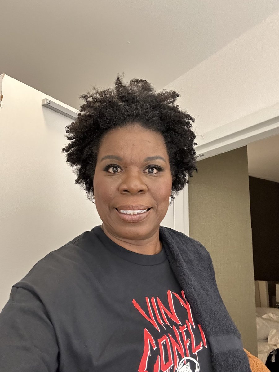 I was just thinking. I have I’ve one million followers. I should ask y’all to find me a boyfriend. I mean if a million people know me. Then o know one of y’all know somebody LMAOO!! Come on aunties and grandmas find your girl a man!!