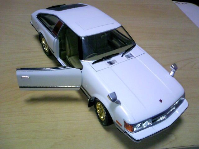 N70078058637's tweet photo. トヨタセリカXX
グンゼ1/20 マンハッタン
ホワイトパールで塗装してます🤗🙌
カタログ写真をイメージして撮りましたが、向きが反対でした笑😂
#トヨタ
#グンゼ
#セリカXX
#MA45 https://t.co/TPodirEG4l
