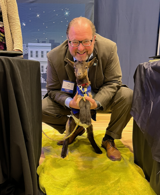 PHOTO OF THE DAY: CT <a href="/ChiefMfgOfficer/">Paul Lavoie</a> Paul Lavoie had a "goat moment" at today's CT Manufacturing Roadshow '23! Didn't see that coming! <a href="/QuinnipiacU/">Quinnipiac University</a> <a href="/CTDECD/">Connecticut - Make It Here</a> <a href="/CCATInc/">Connecticut Center for Advanced Technology, Inc.</a> <a href="/GNHCC/">Greater New Haven Chamber of Commerce</a>