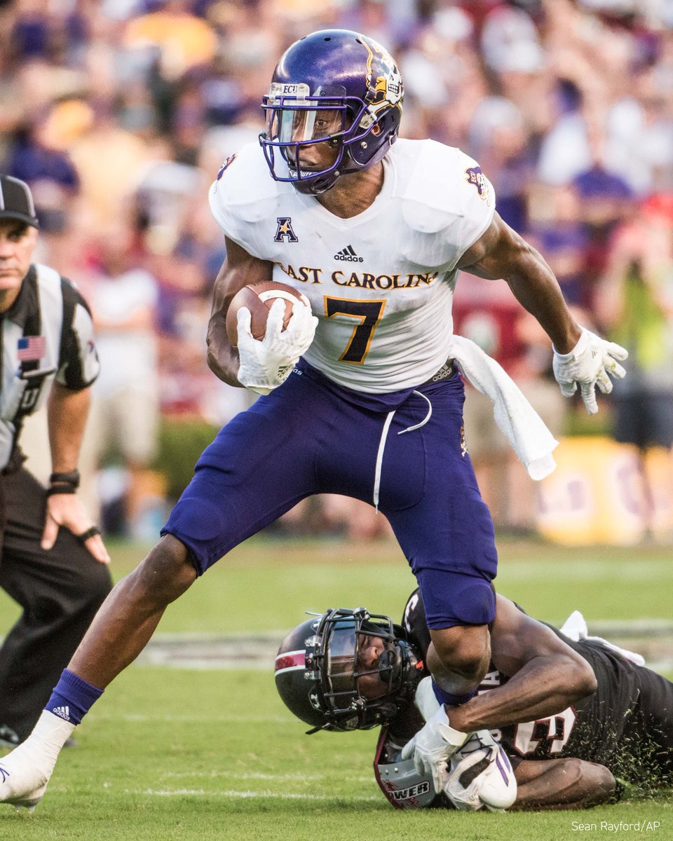 Jaguars's tweet photo. Fun fact: @zayjones11 has more career receptions than anyone in NCAA D-1 history (399) and he also holds the all-time single-season receptions record with 158 🤯 https://t.co/zlWwE03kQT
