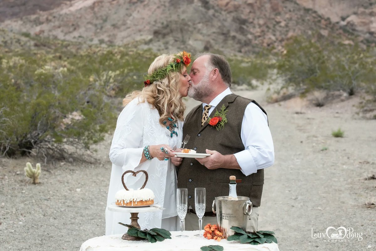LVLuvBug's tweet photo. Congrats Cathy and Gene on your Nelson Ghost Town wedding! #nelsonghosttown #wedding #lasvegaswedding #microwedding #outdoorwedding #photographer #love #luvbug #bride #elopement #lasvegas #vegaswedding https://t.co/yA8hQi8obx