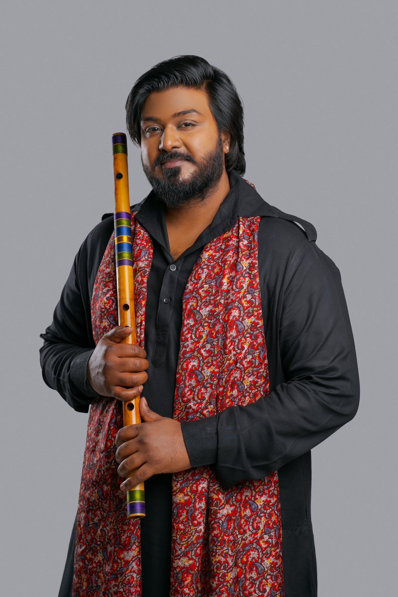 Parasnathflute's tweet photo. #parasnathflute
.
.
.
.
.
#indianwear #pathanikurta #artistphotography #musician #flautist #parasnathflute https://t.co/BsqYW35H1o
