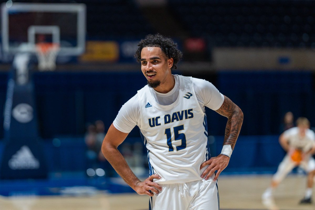Hayden Shelton (@nextuphayden) on Twitter photo UC Davis 6’7 Junior F DeAndre Henry (<a href="/DreDayy2020/">DeAndre Henry</a>) is in the transfer portal
- Averaged 5.3 PPG, 3.8 RPG, 0.3 APG
- Shot 57.1% from the field
- Averaged 10 MPG
- Appeared in 4 Games in 22-23
- Spent 2 years at Nevada prior to UC Davis UC Davis 6’7 Junior F DeAndre Henry (<a href="/DreDayy2020/">DeAndre Henry</a>) is in the transfer portal
- Averaged 5.3 PPG, 3.8 RPG, 0.3 APG
- Shot 57.1% from the field
- Averaged 10 MPG
- Appeared in 4 Games in 22-23
- Spent 2 years at Nevada prior to UC Davis
