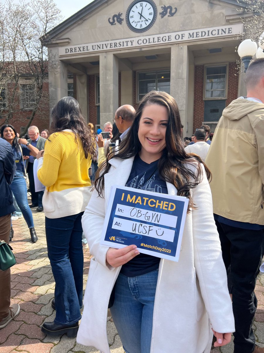 Officially signed my contract &amp; seeing “Dr. Portugués” on it was SO sentimental. This is for my fam &amp; the sacrifices they made to get me here 🥹 if you’d like to support this first gen Latina in her transition, thank you! 🙏🏼<a href="/medgradwishlist/">#MedGradWishlist</a>

 amazon.com/hz/wishlist/ls…