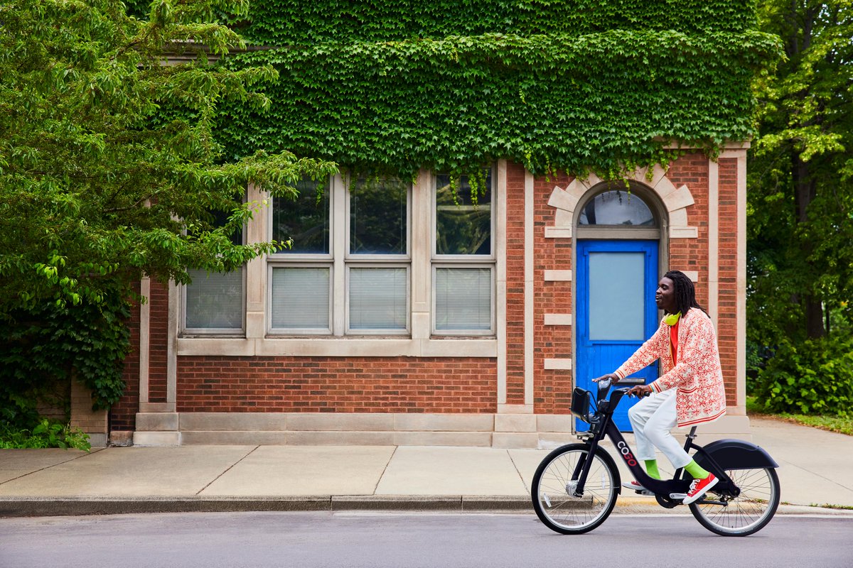 Happy #EarthMonth 🌎
April is all about sustainability and minimizing our collective carbon foortprint. Celebrate by opting for cleaner ways to get around, like using #CoGobikesahare.  

What other initiatives would you like to see in your community? Tell us in the comments 👇