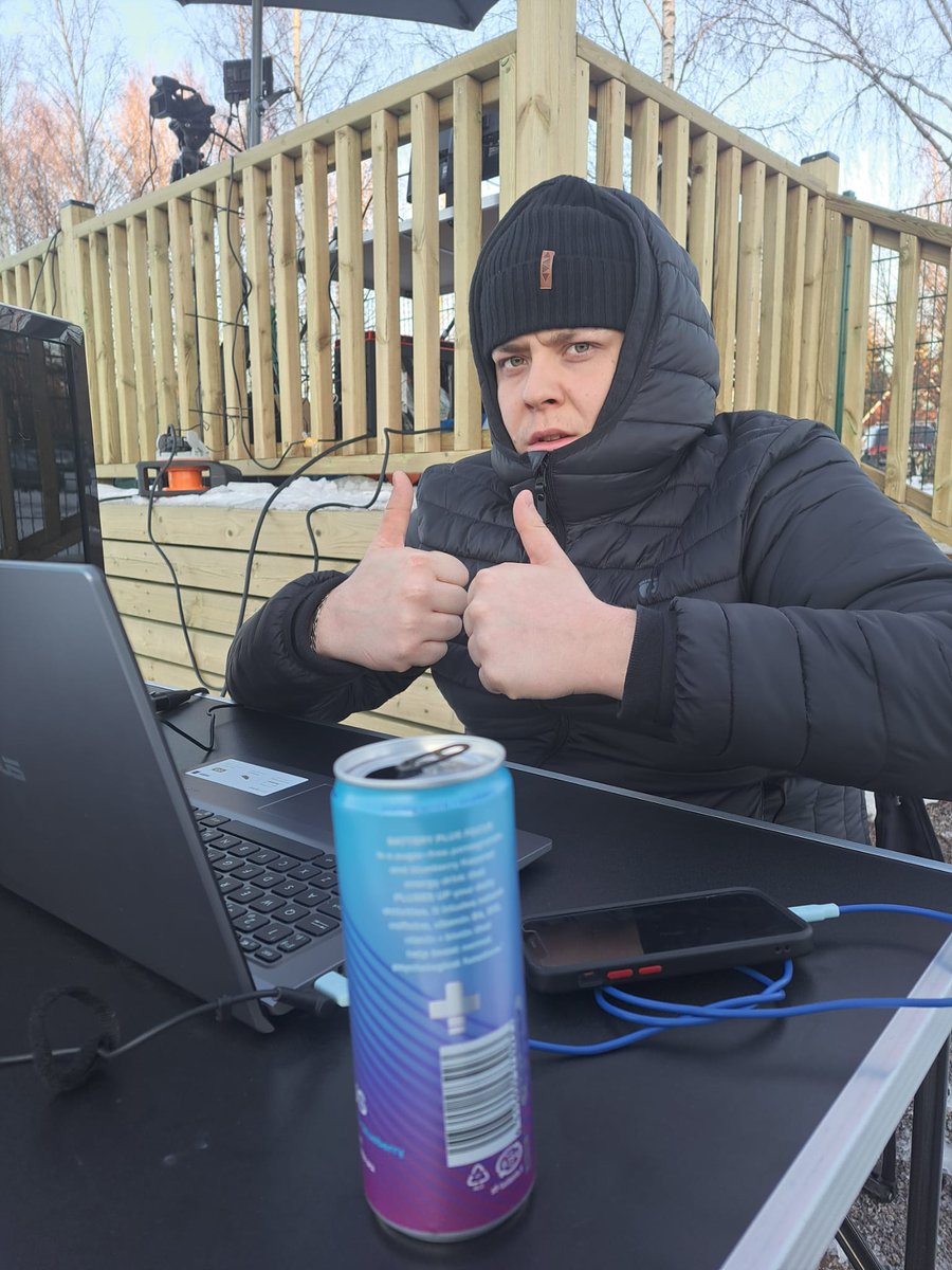 SexyPoxyt's tweet image. Lähetys käynnissä @MakinenSonny selostamana!

youtube.com/watch?v=ziPf17…

#SexyPöxyt #Boxit #SuomenCup #M35