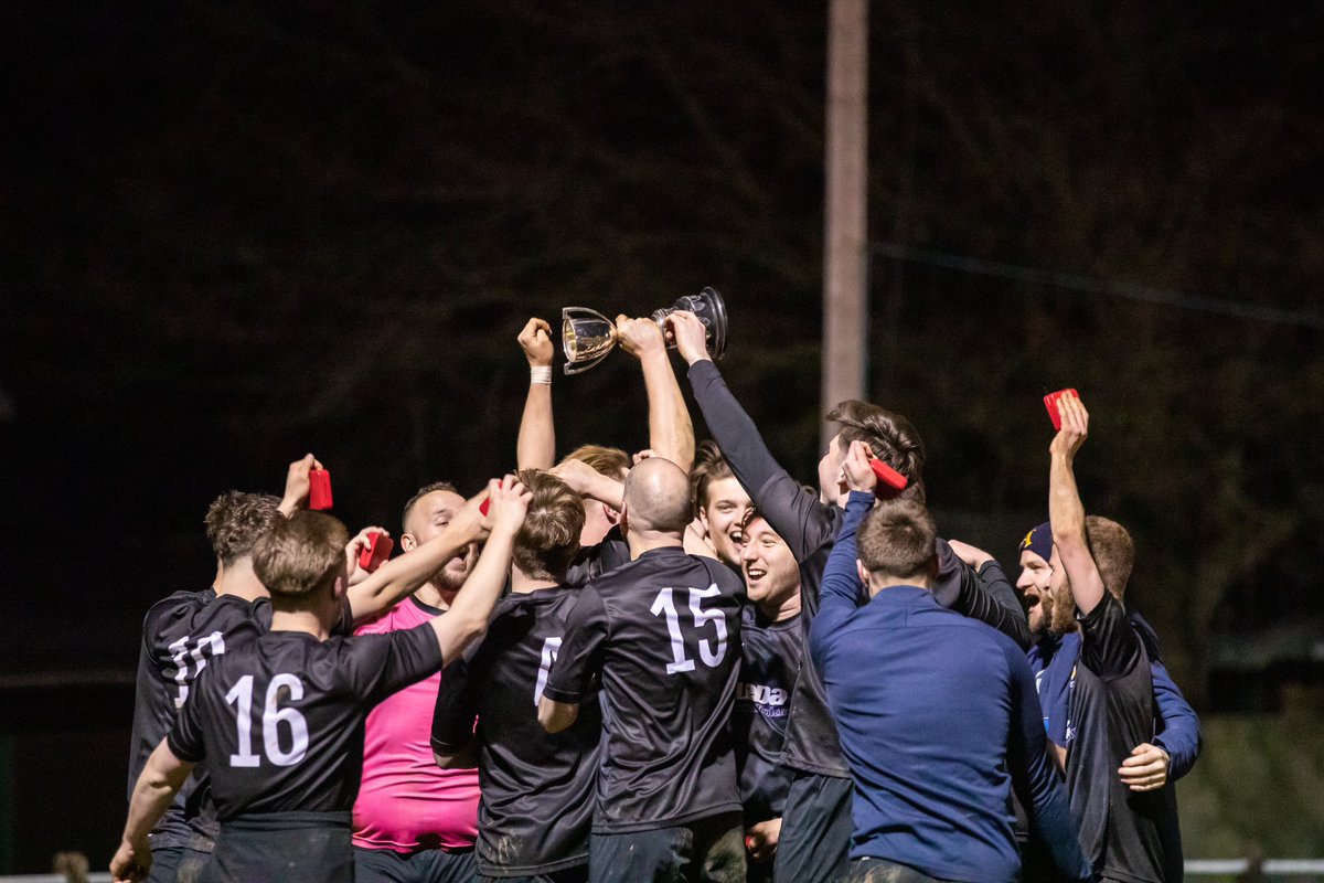 𝙎𝙐𝙋𝙀𝙍 𝙃𝙊𝙍𝙎 🏆

A week ago today, this group of players wrote themselves into the Halls of Fame by winning the club’s first trophy.

Five games left to try and add a promotion to this season’s achievements.

UTH🐴⚽️