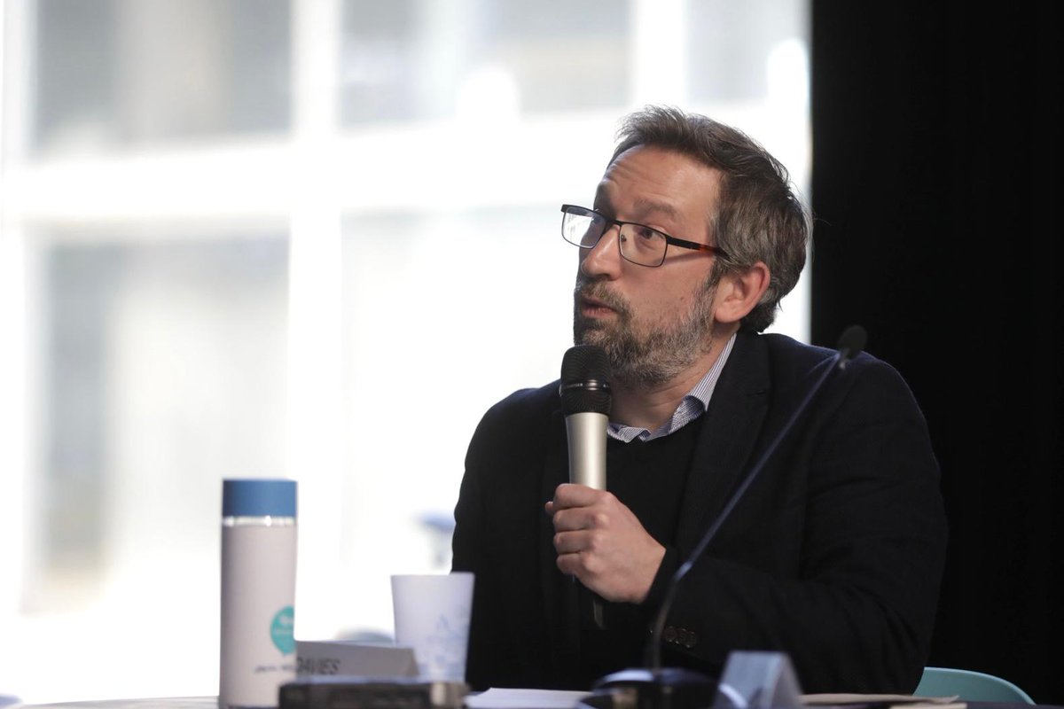 🎤 En direct de la 3ème audition publique du #NMGrandDebat à propos de l'urbanisme et de la santé avec <a href="/SimonDaviesLyon/">Simon Davies</a>, ingénieur et enseignant 
📍 <a href="/ensaNantes1/">ensaNantes</a>