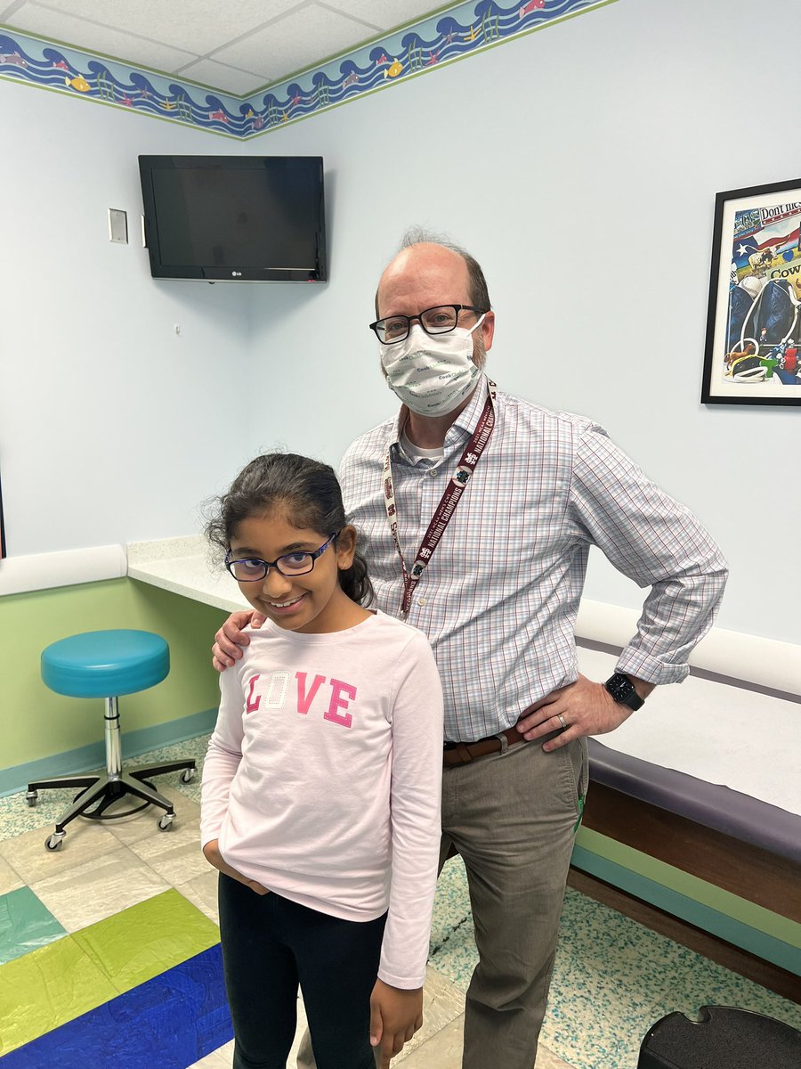 curedlg4's tweet photo. Always a good tome visiting @TheNotoriousEEG at @CookChildrens We talked about the research being pushed forward and the need to do a Natural History Study to get clinical trials ready when we have proof of concept for our AAV9 Gene Therapy to @curedlg4 https://t.co/yfIyk9Jyj7