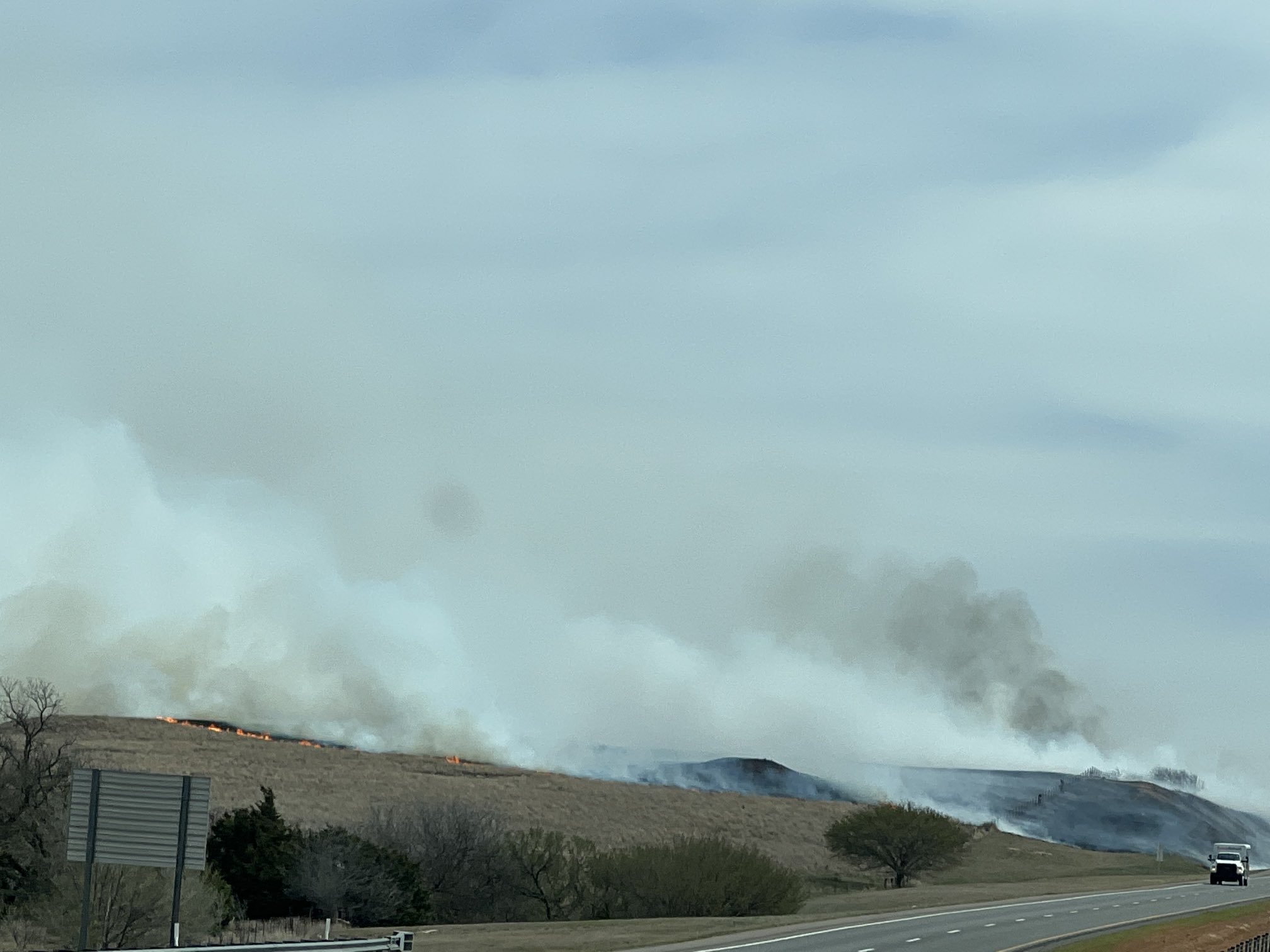 Sara Wyant AP on Twitter "Nasty prairie fire near Weatherford, OK
