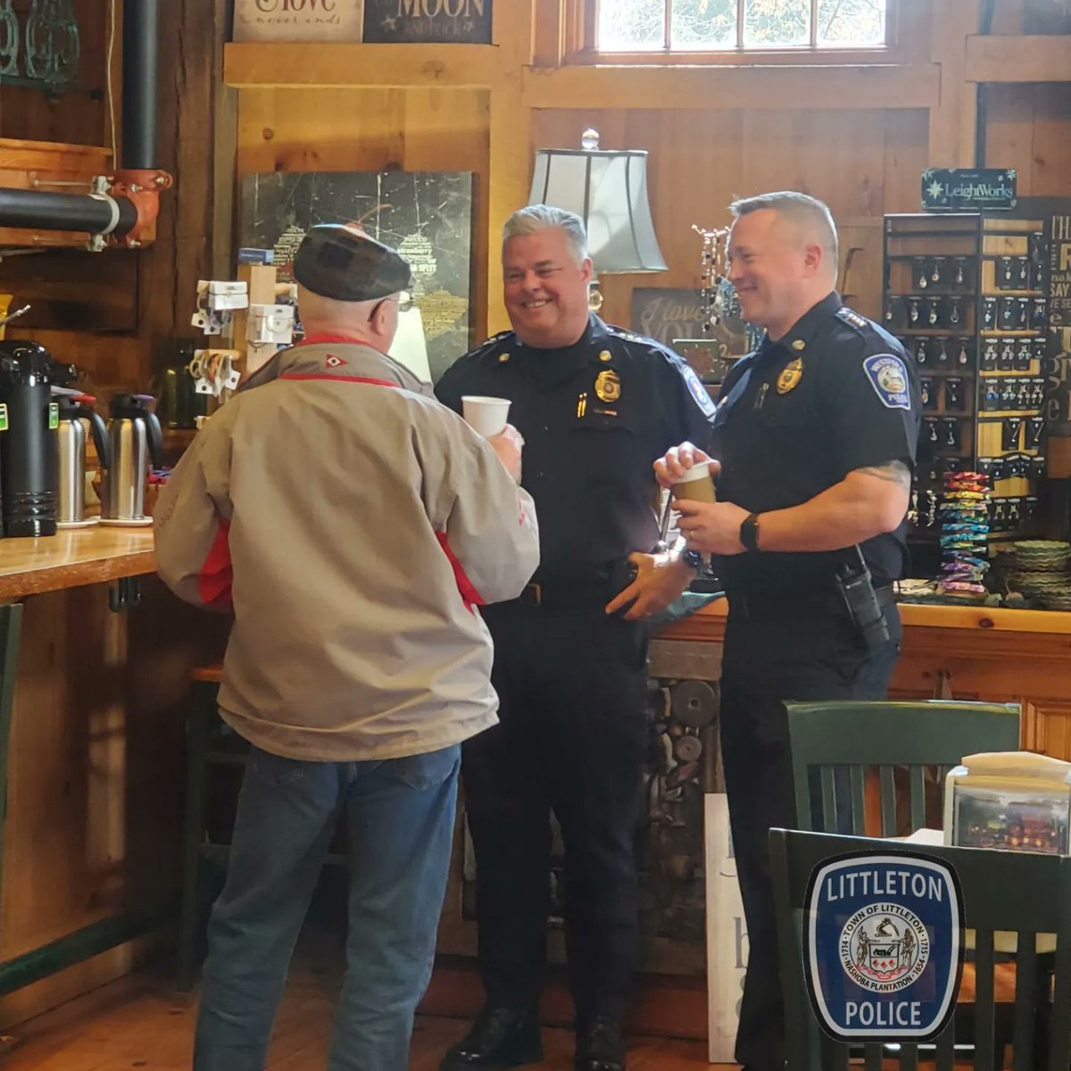LittletonMAPD's tweet photo. Today's turnout was great at our joint Westford and Littleton Police Coffee with a Cop event. Thanks to Kimball Farm for hosting such a wonderful community event. We hope to see you all at future events. #westfordMA #LittletonMA #KimballFarm #coffeewithacop https://t.co/h2VsKWuMJv