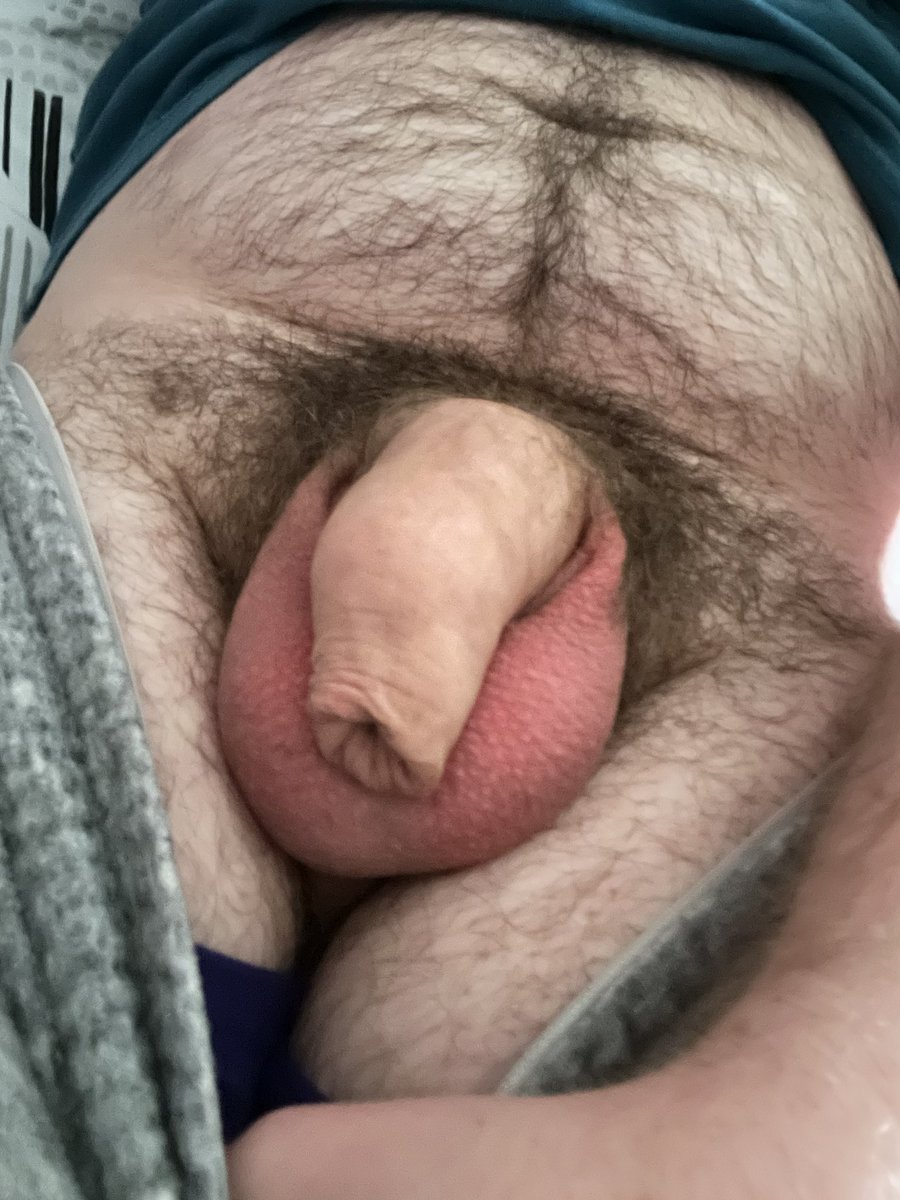 aaaand maybe just a bit of flaccid dog for #4444skinday too 💦