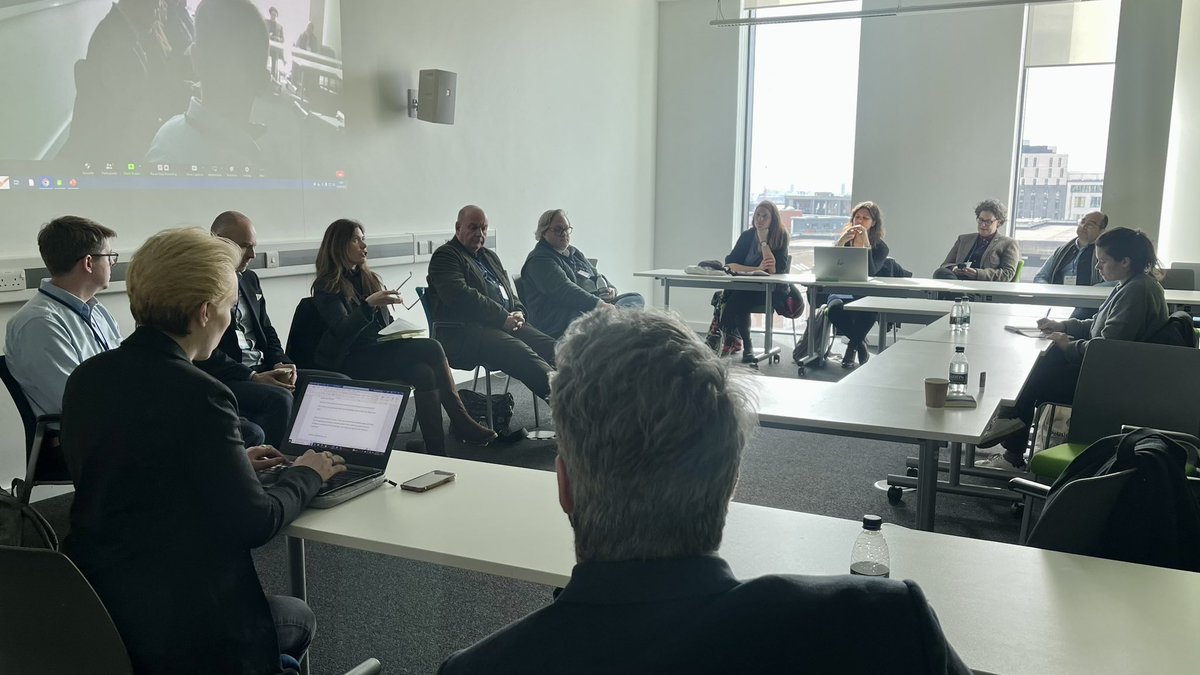 PolStudiesRev's tweet image. #PSA2022 „Brevity is next to godliness” - @justin_t_fisher on editorial work, publishing Early Results and #research dissemination at the “Meet the Editors” panel. Thank you @psa_ecn for all the interesting questions and see you the next year! 📚@PolStudiesAssoc