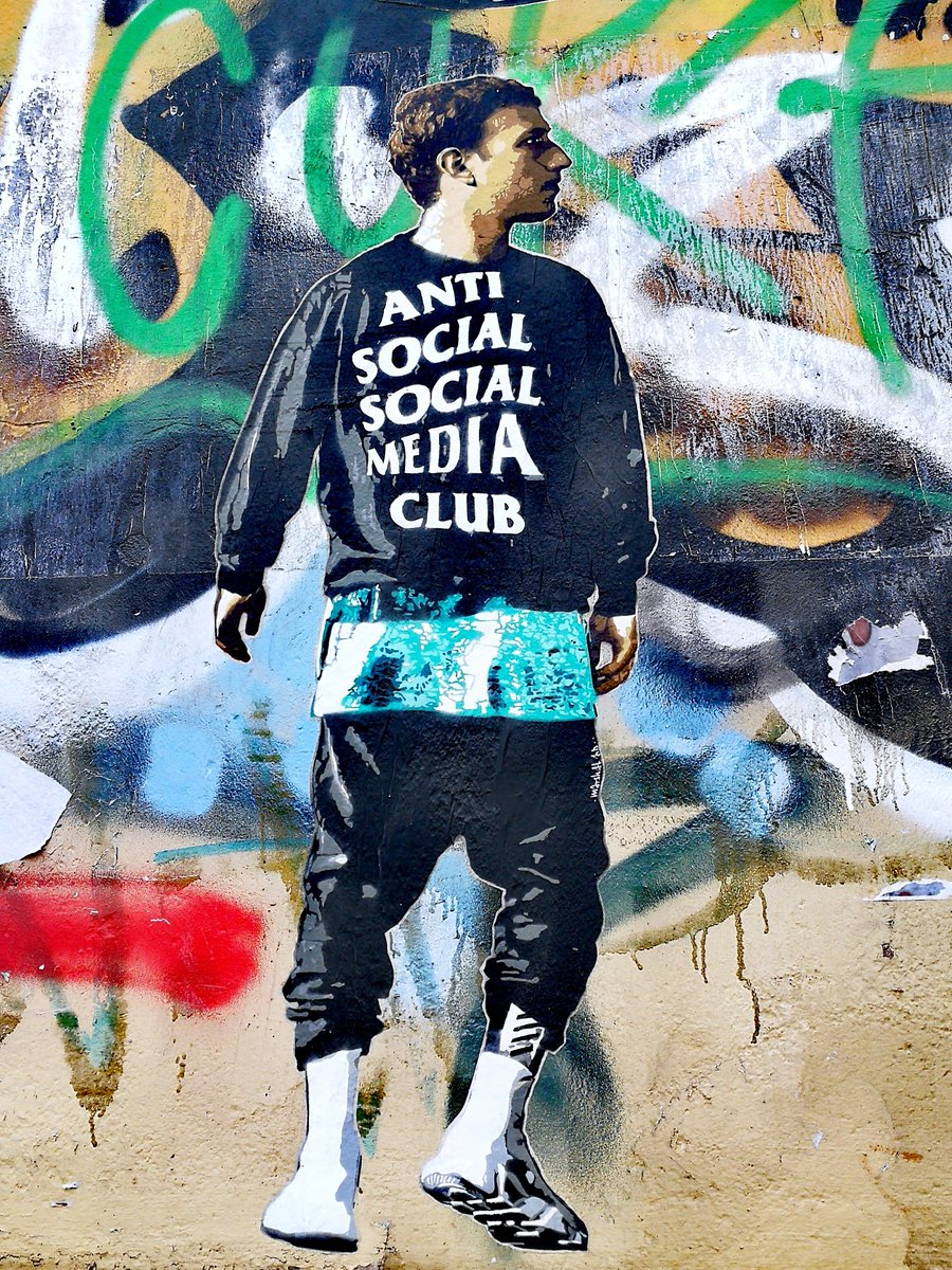 Anti social social media club #StreetArt of <a href="/Marshal_Strtart/">Marshal Arts</a> 
HOHENESCH #ALTONA
