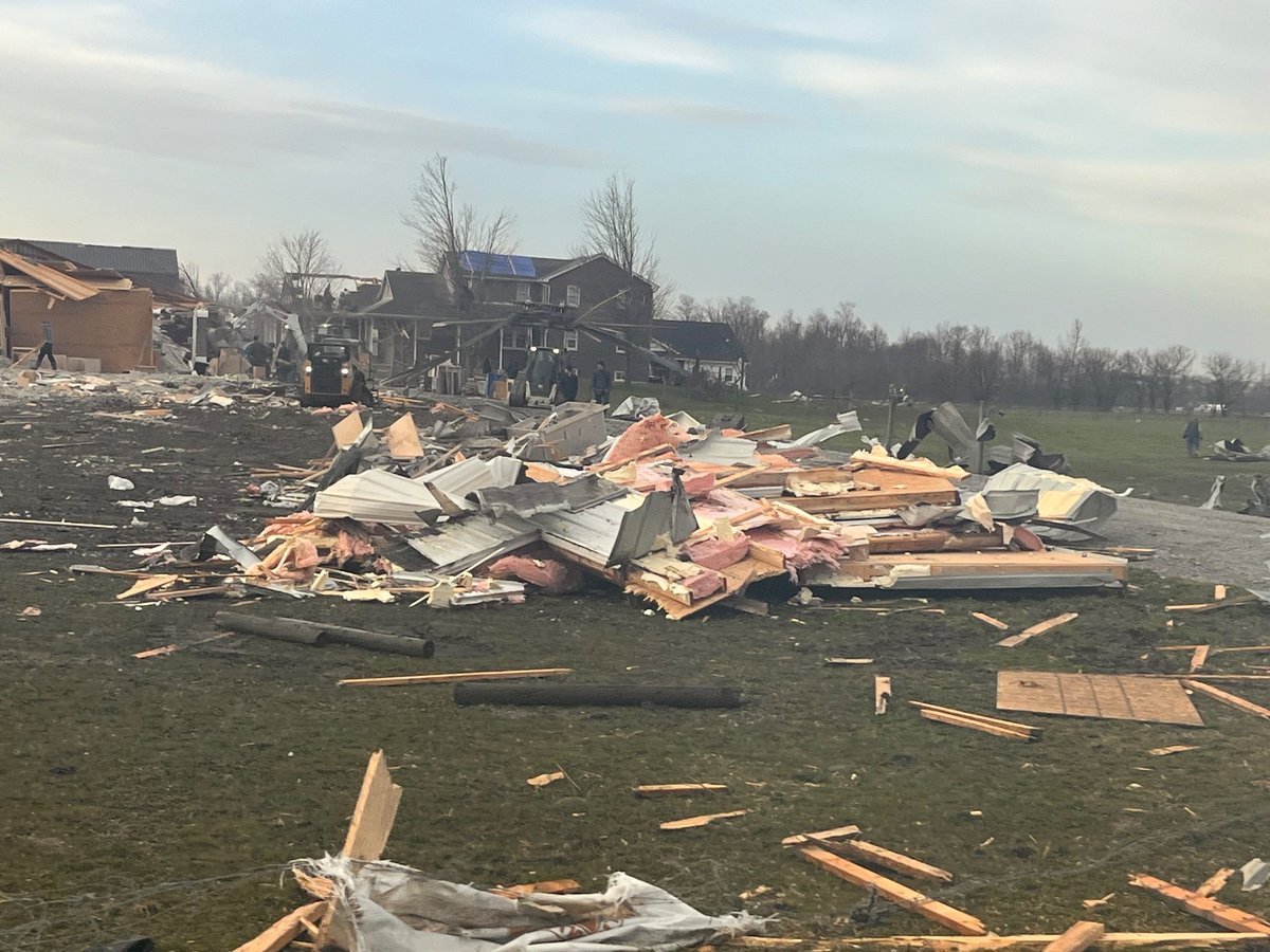 teams_low's tweet image. Over the weekend Low Teams Motorsports was affected by the tornadoes that swept thru the midwest. We are doing our best to rebuild &amp;amp; get fully back online. We are asking everyone to please bare with us. Thanks #LTMS #tornadoes @TAEVisionCEO @LoneStarSUVLimo @KyleWeatherman