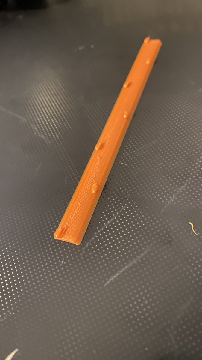 Jan3k_e's tweet photo. Hab jetzt mit den Abdeckungen angefangen. DAS könnte etwas dauern bis alles durch ist XD https://t.co/yFj4KqvRgk