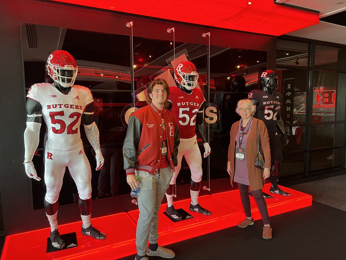 Had a great time at @RFootball today! Big thank you to @CoachEAllen21 @RUCoachFraser @GregSchiano @jerryflora1