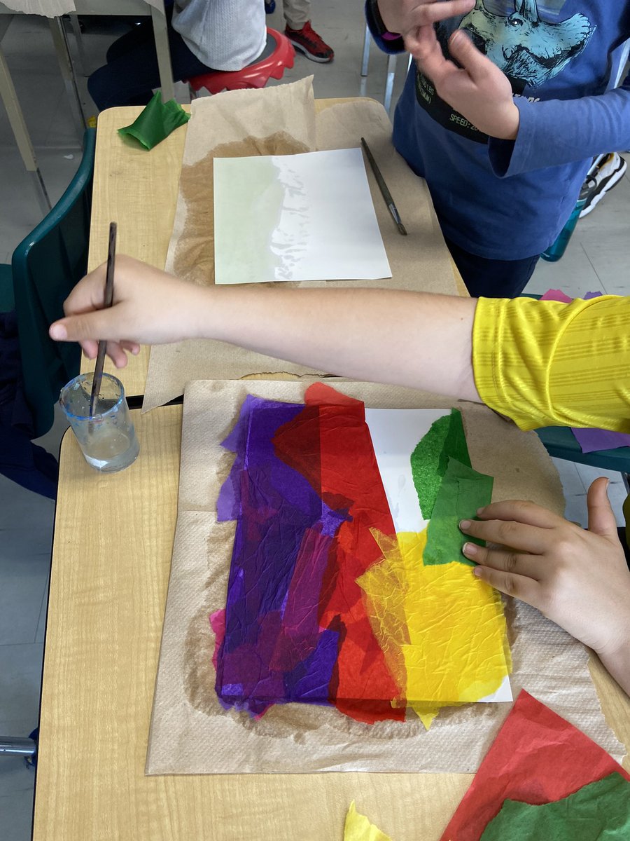 “Painting” with tissue paper! This is taking a growth mindset and a lot of patience with trial and error! 🎨👩‍🎨🧑‍🎨🖼️ <a href="/Davenport_PS/">Davenport Public School</a> <a href="/TVDSB/">Thames Valley DSB</a>