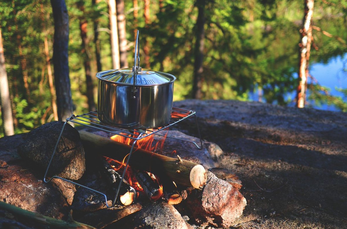 ExtremeOutdoorL's tweet photo. Camp cooking tips and tricks:
- A pocket sized burner
- Bring what you have from home
- Bring many coolers
- Prep before you go
#camping #campcooking #campcookingtips #campcookinggear #campcookinginstyle #campingout #campingtrip https://t.co/6GnRaOlPCe