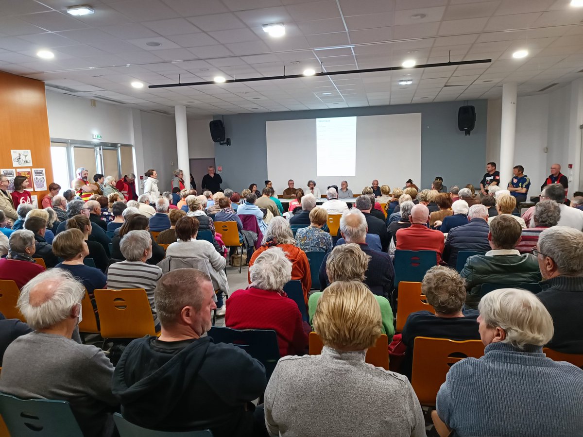 Énormément de monde à la Blaiserie pour l'AG citoyenne organisé par la CGT Territoriaux autour de la fermeture de la résidence Édith Augustin et de la crèche familiale.