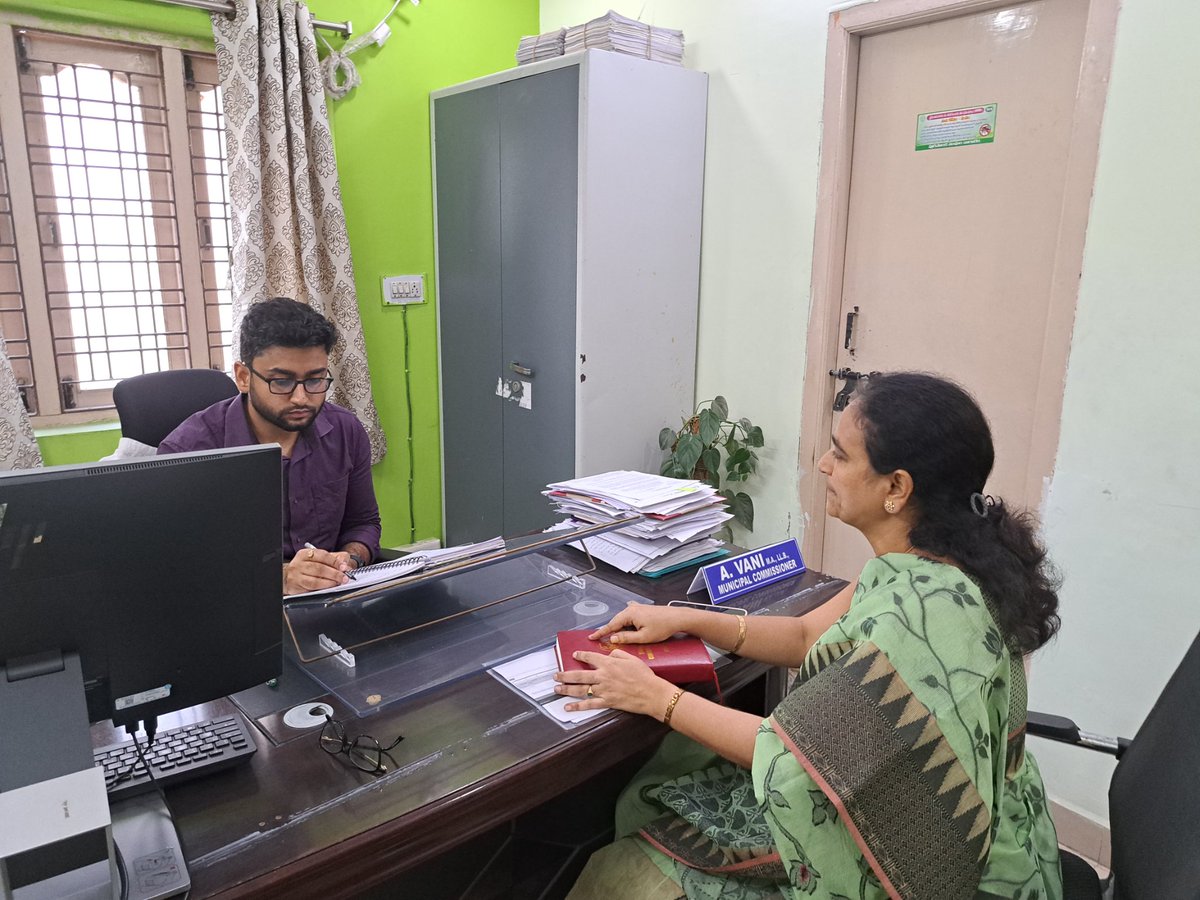 Today ACLB @_augustya Sir, visited Ghatkesar & Nagaram municipalities and reviewed various issues. Instructed MC's to prepare action plan on Harithaharam, Sanitation, also reviewed the on going works of FSTP, Bio-Mining, IVNMC. @AmoyKumarIAS @Collector_MDL @CDMA_Municipal