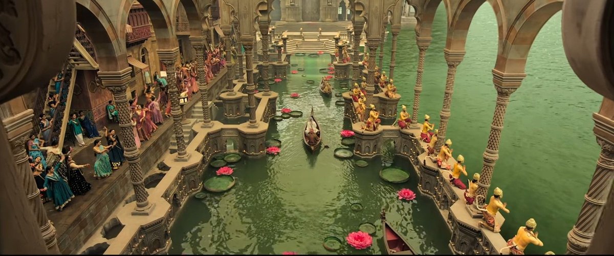 SheethalS5's tweet photo. Period drama sets in bollywood which looks like a legit painting in an art gallery. https://t.co/axQu0P6mZb