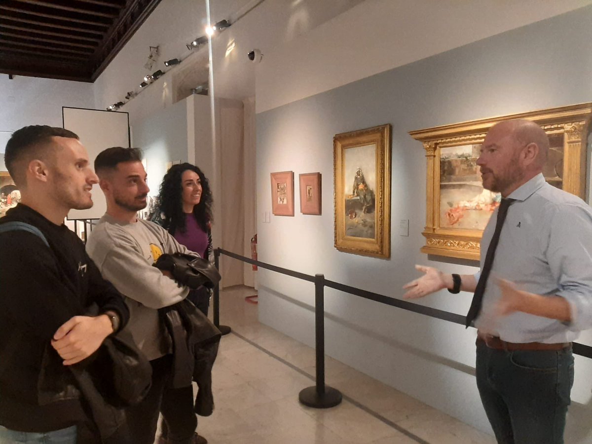 Santi__Rivero's tweet photo. 🖼Muy agradecidos @giraldeo y yo de que el Presi de la @dipvalencia y @LaraRomeroGiner nos hayan hecho de guía en la exposición de Sorolla que hay en su interior.

Una exposición que muestra los inicios del artista, que fue apadrinado por la propia institución. https://t.co/lKQA5xRBUg