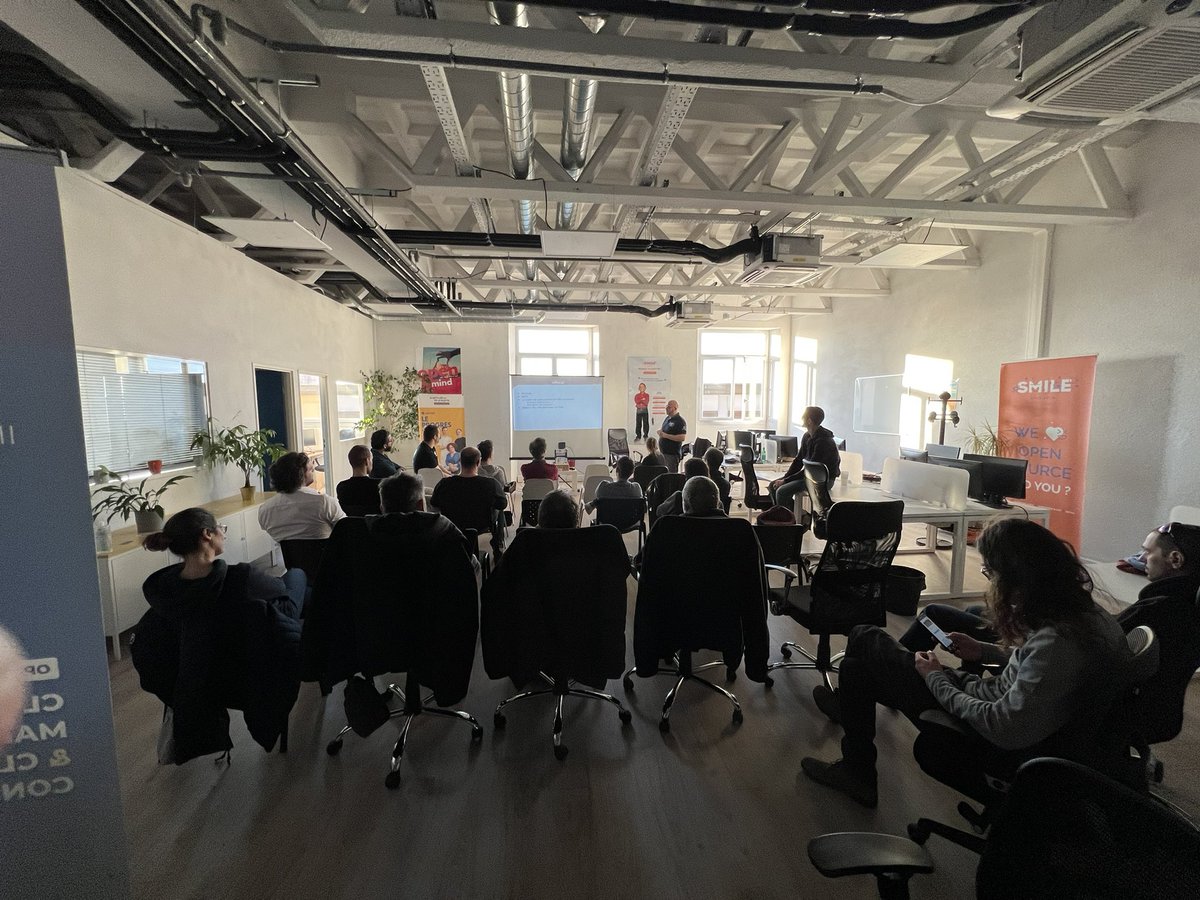 #AstonishApril c’est parti dans les locaux de <a href="/alterway/">Alter Way</a> <a href="/GroupeSmile/">Smile - I.T is open</a> #Marseille #DevOps #aixmarseille <a href="/infraBuilder/">Alexis Ducastel</a> <a href="/ludal__/">Ludovic Cartier</a> <a href="/sebfox/">sebastien dubois</a> #k8s #victoriametrics #vault