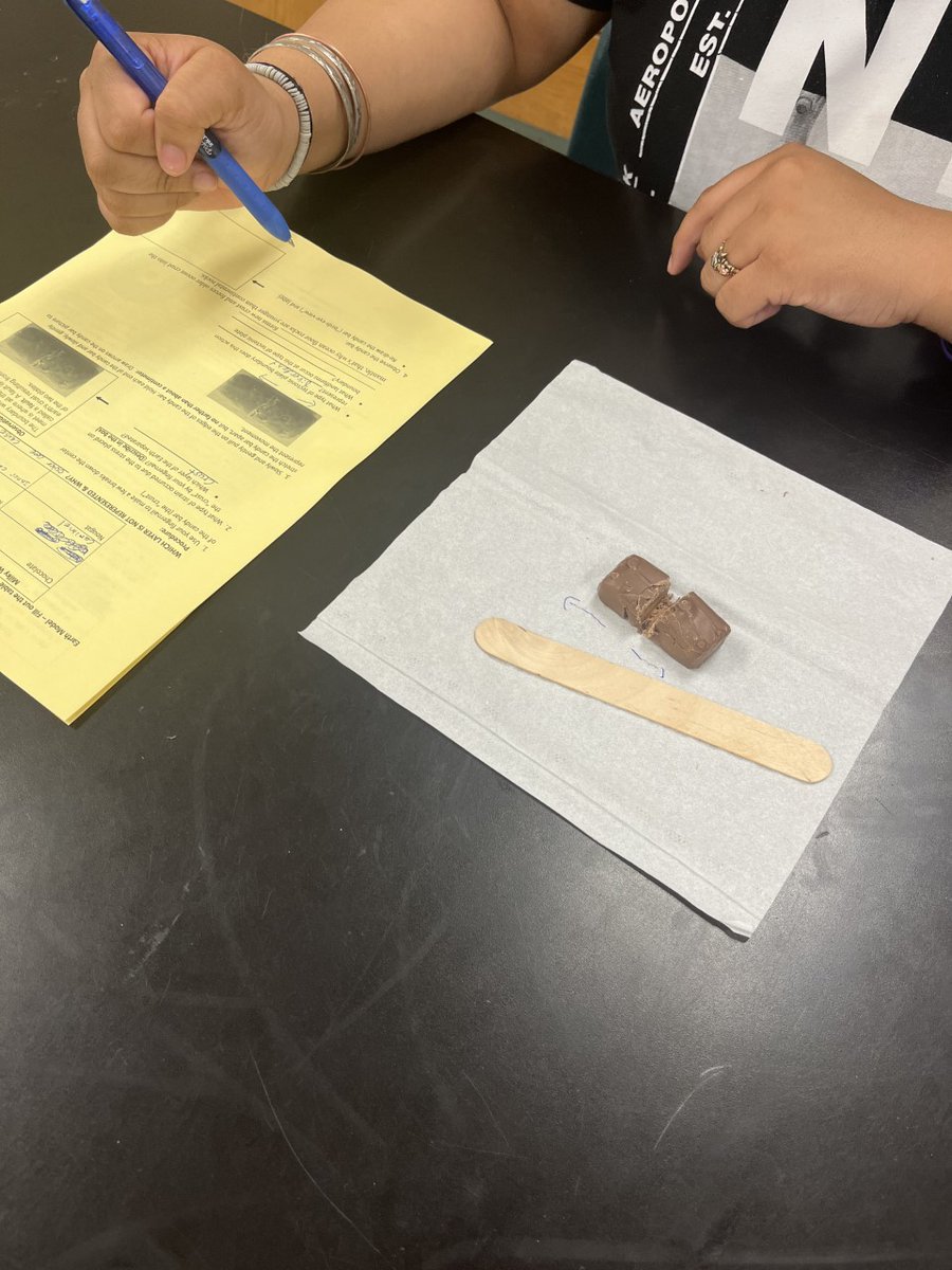 MrsPaulSCIENCE's tweet image. Playing with candy while reviewing for the FSSA! Plate Tectonics Milky Way lab resulted in some mountain ranges, subduction zones, &amp;amp; earthquakes! #VCSscience
