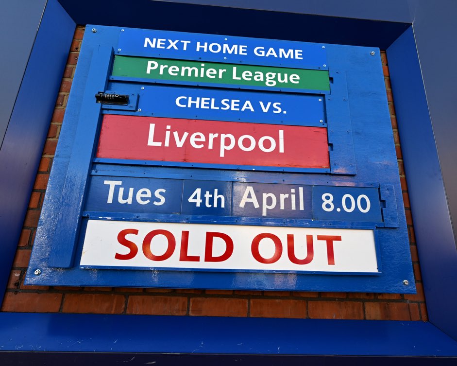 londonbluenews's tweet photo. Retweet if you are confident we will beat Liverpool today #cfc https://t.co/96S5wxGkfC