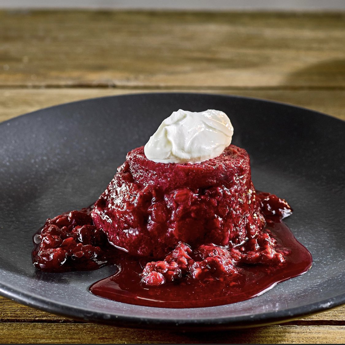 JWLeesHuntsman's tweet photo. ☀️🌻Days like these have us all brightening up & turning our thoughts towards #summer!
What better way to entice summer along than with our delightful #summerpudding! Served with berry compote & crème fraiche. https://t.co/DBFbNrZFMz
#holmfirth #jwleesbrewery #huddersfield #hd9 https://t.co/h4ajLaVwGm