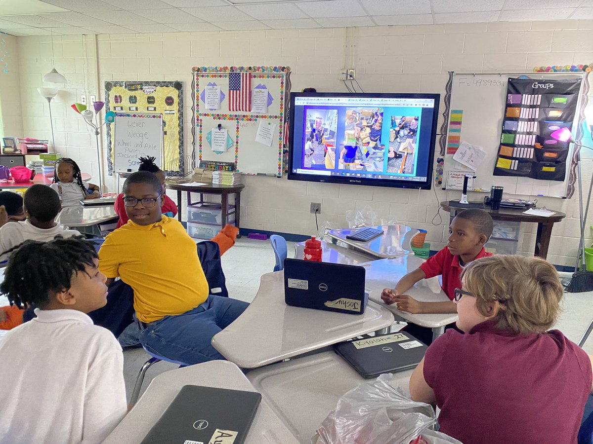 EdTechKelli's tweet image. Mrs. Seymour’s 4th grade students are planning their Rube Goldberg machines using at least 5 simple machines in their design! PBL @HESMacon @BibbSTEMed @BibbSchools #problembasedlearning