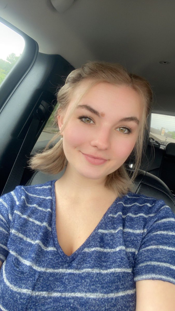 LikeMadisonb_Ok's tweet photo. I have pretty hair and cool eyes in these so you’re getting hit with em both https://t.co/pPy1Zt1VSj