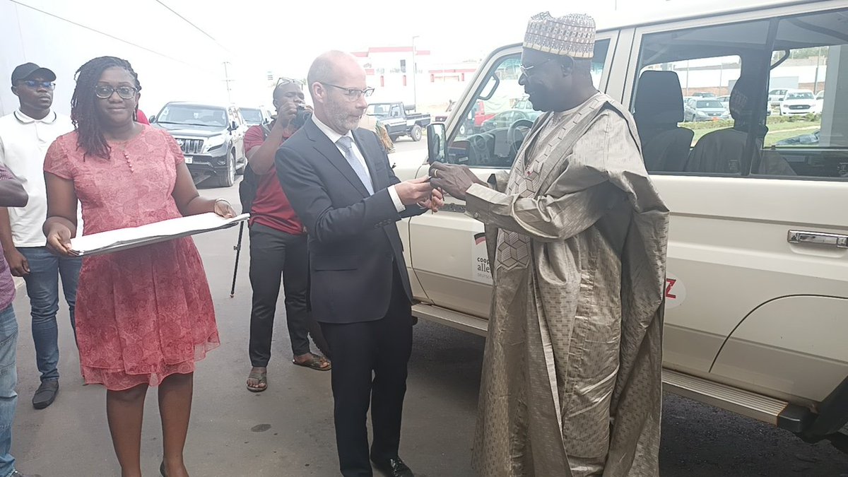 MFoutsou's tweet image. This afternoon in #Garoua, in the presence of the Governor of the North Region, and of our #GIZCAMEROUN partners, I chaired the launching ceremony of #PARSE3 to offer further socio-economic integration opportunities to the youth of #NorthCameroon.