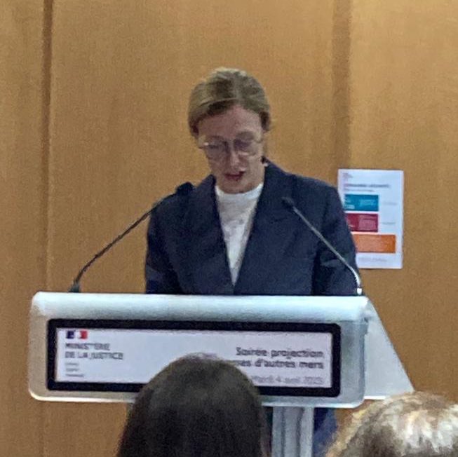 MaximeZennou's tweet image. Ouverture de la « Soirée officielle de projection » JEUNESSES D’AUTRES MERS au @justice_gouv. Une immersion documentaire en protection de l’enfance dans les outre-mer. Un dispositif inter associatif soutenu par plusieurs ministères @Mlezimaore976 @GroupeSOS @CharlotteCaubel