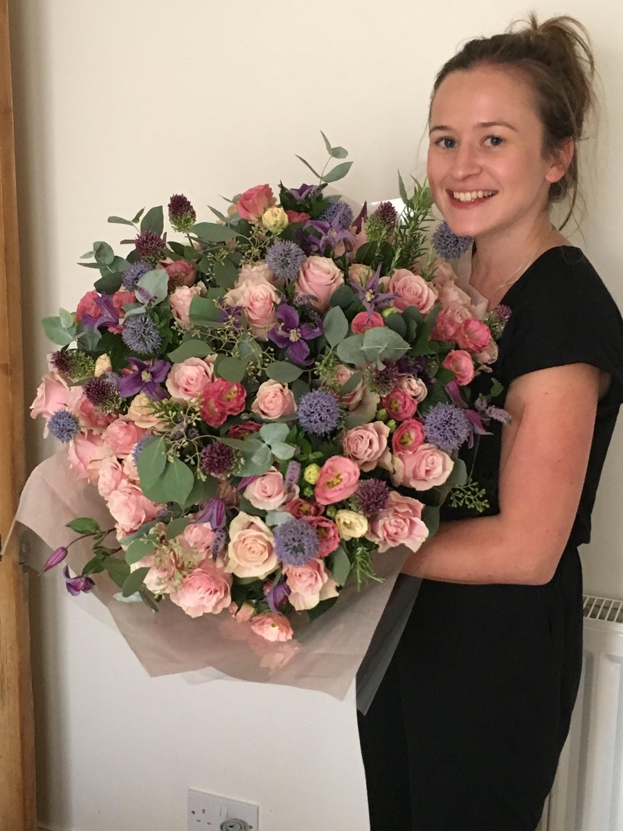 Meet an award-winning florist who has been designing flowers for the supermarkets and is now changing direction @georgia_florist  theactivemag.com #shopstamford #stamforduk #florist #thejoyofflowers #weddingflorist #localmagazines
