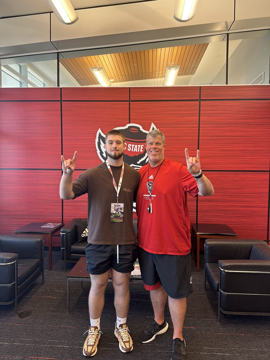 Steven_Scott_98's tweet photo. Had a great unofficial visit @PackFootball I had a great time at practice and a tour of the facility and stadium and had an amazing talk with @Coach2J! #BigMenLead #StrengthInThePack https://t.co/lxpIf72yIH
