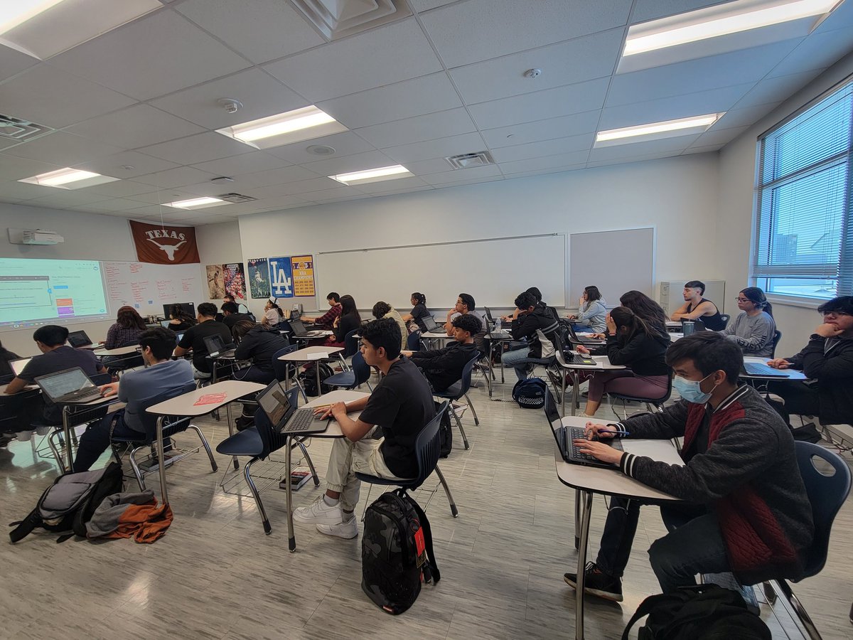 1st day of US History mastery camp!! Full house here too 🐾💪🏆

<a href="/EOlivas_SHS/">Ms. Olivas</a> <a href="/Socorro_HS/">Ignacio Estorga</a>