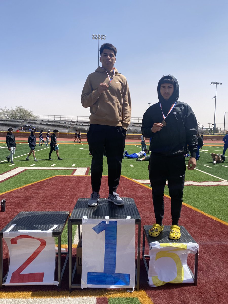 Congratulations BTrack 🚀🚀Isaac Guerrero 1st place in the triple jump and Kalei’i Briones placed 3rd ⁦<a href="/EPISDathletics/">EPISD ATHLETICS</a>⁩ ⁦<a href="/fehuizarAP/">Dr. Francisco Huizar Gonzalez</a>⁩ ⁦<a href="/irvin_high/">Irvin High School</a>⁩ ⁦<a href="/Fchavezeptimes/">Felix Chavez</a>⁩