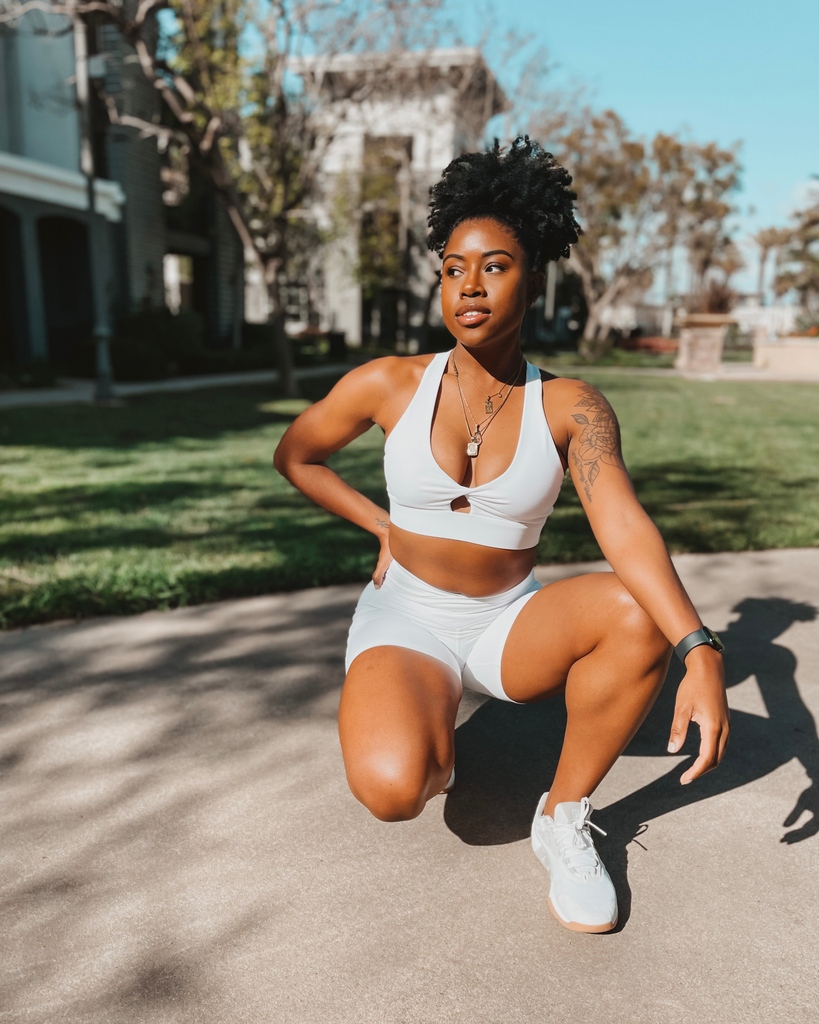 justbrifree's tweet photo. Looking crisp with a twist in my Fabletics set ✨ #fableticspartner #fabletics #blackgirlyoga #melaninpoppin #yogaoutfit #gymstyle 

Get your first bottoms at 2 for $24 when you sign up for VIP! Link in bio.

Shop this look below:
https://t.co/uVe44TSNbS https://t.co/oAfSGRuvLe