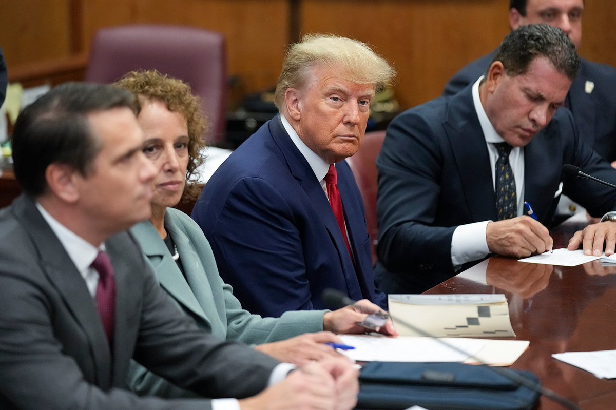 FallonTonight's tweet image. Trump looks like he's watching another table at Applebee's get their food first.