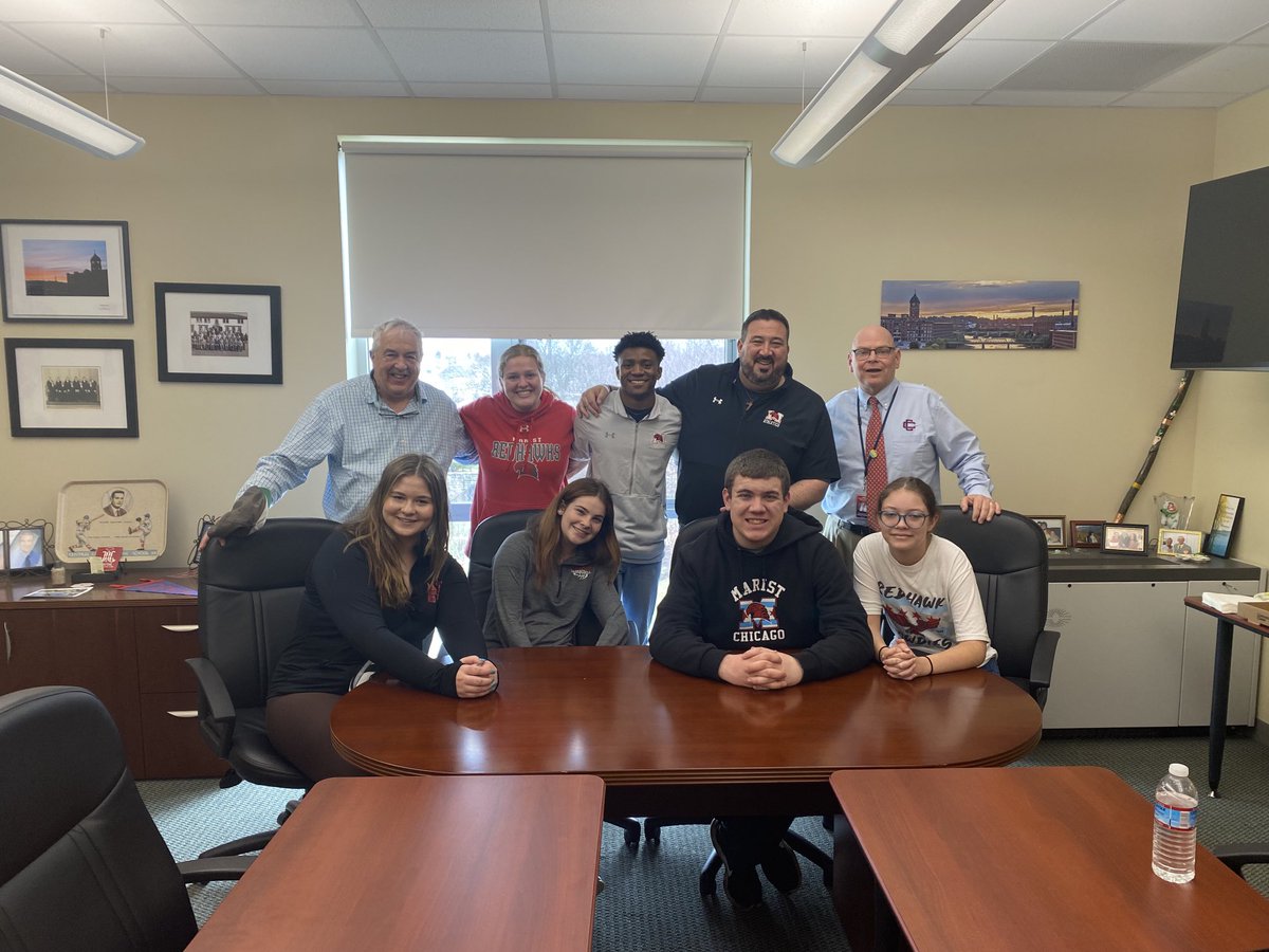 Great visit in my office today with our sisters and brothers from ⁦⁦⁦<a href="/MaristChicago/">Marist HS Chicago</a>⁩ !