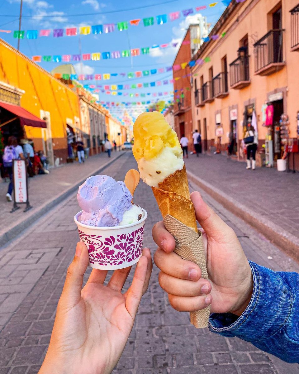 guanajuato's tweet photo. 🍦 Te esperamos del 28 de abril al 1ero de mayo con la 4° Feria Nacional de las Nieves en el Pueblo Mágico de #DoloresHidalgo, donde además de conocer el proceso de elaboración de estos tradicionales helados, también podrás probar los sabores más exóticos 😯👌🏻

📷 picnicgto https://t.co/WODCsE5lKu