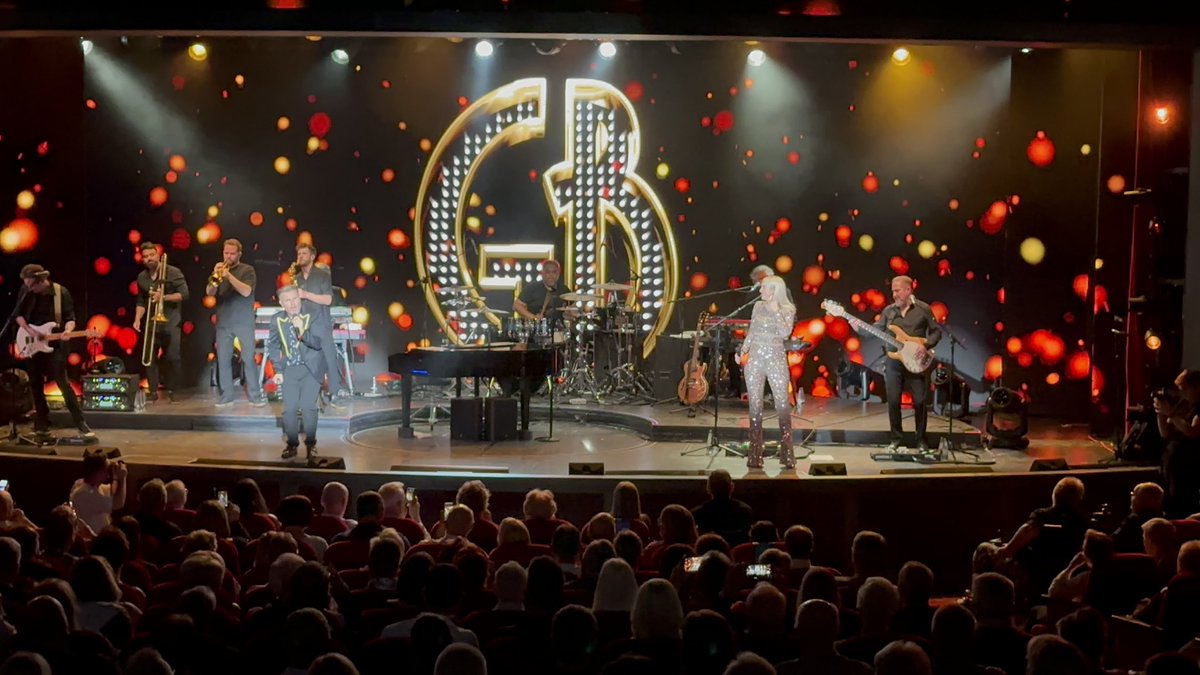 LEANNEJARV's tweet photo. @GaryBarlow @pandocruises what an incredible experience performing with this legend. 
Video on my tube channel now 
https://t.co/CdCa3hj0Yz 

Incredibly grateful and hoping that this will create more amazing opportunities in my career x https://t.co/X1pNI5PE4e