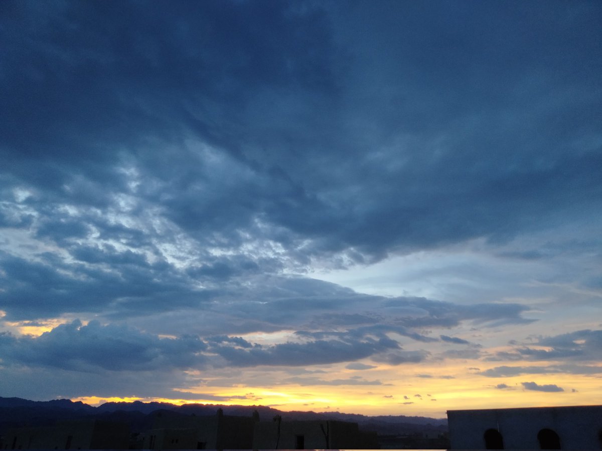 AsifBal35572296's tweet photo. Drop you #Sky pic https://t.co/kuZ4ciq2Ci